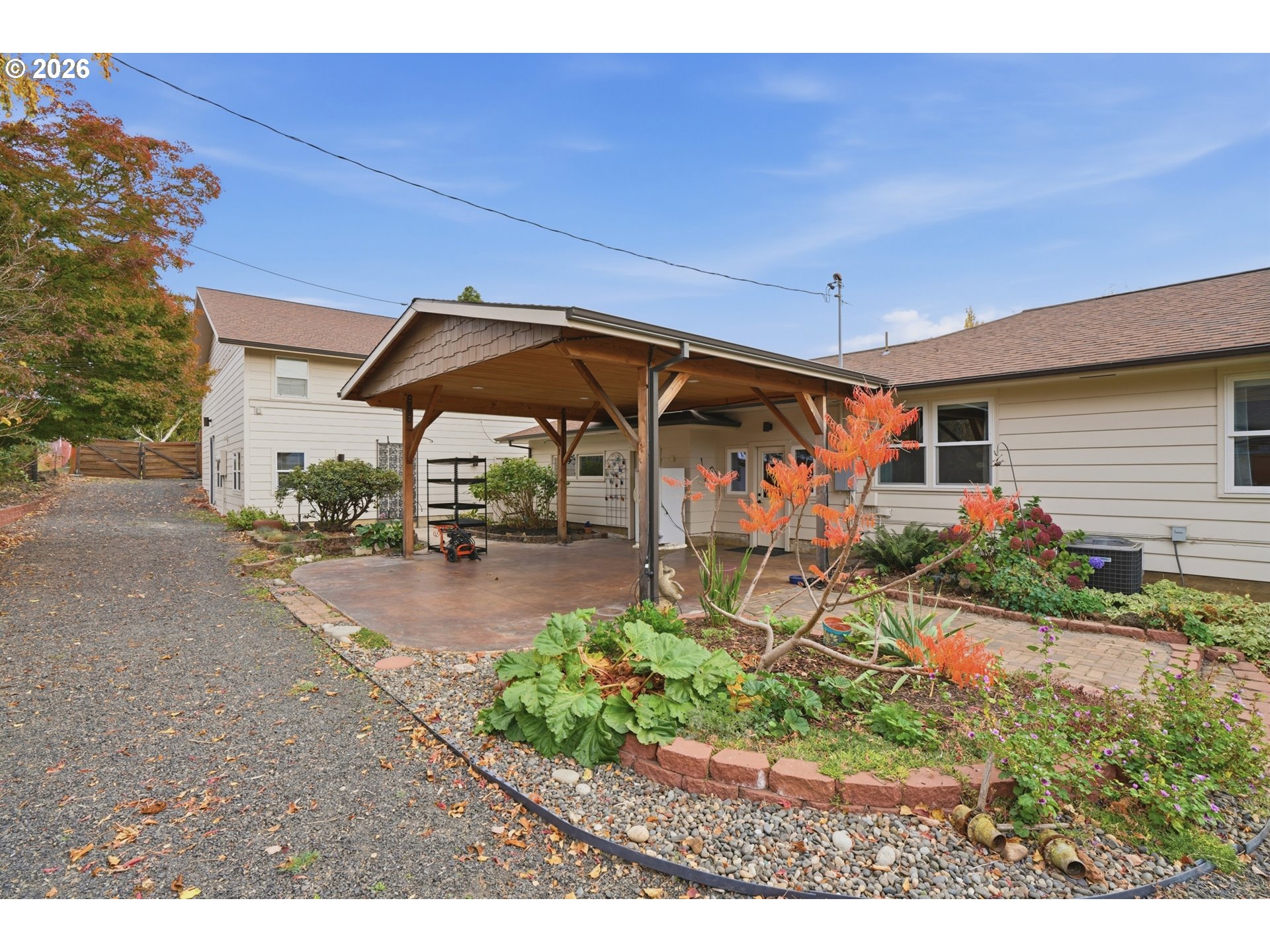 212 Sw Robbins Rd Property Photo 40