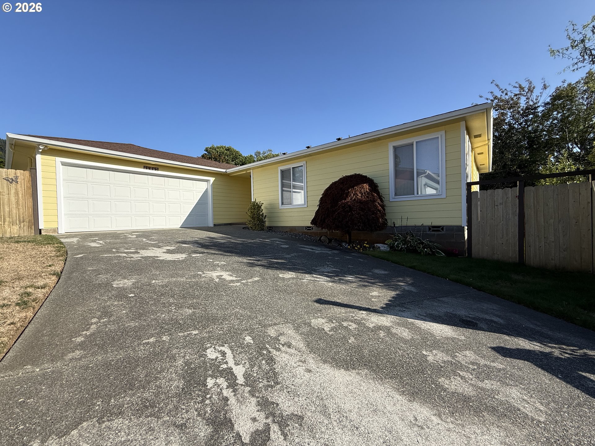 16465 Stitt Ln Property Photo 1