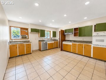 10505 Se Long St Property Photo 4