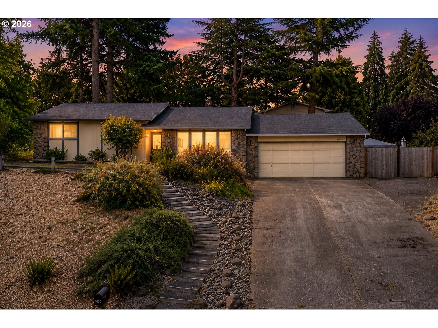 1020 WINDEMERE DR NW