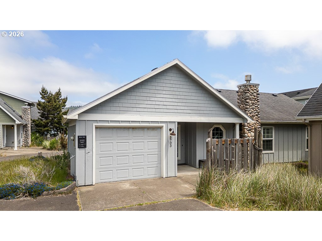 5703 FOUR SISTERS LN Property Photo 1