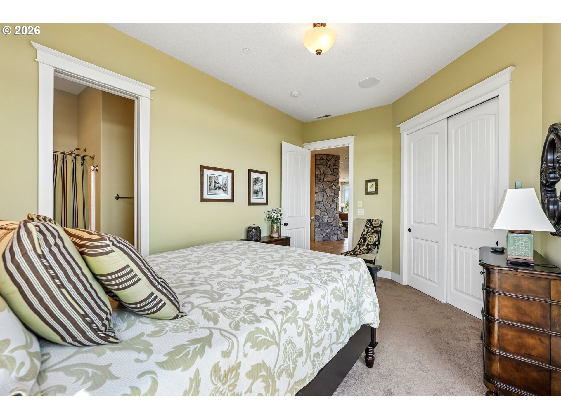 1384 Bayswater Rd Property Photo 15