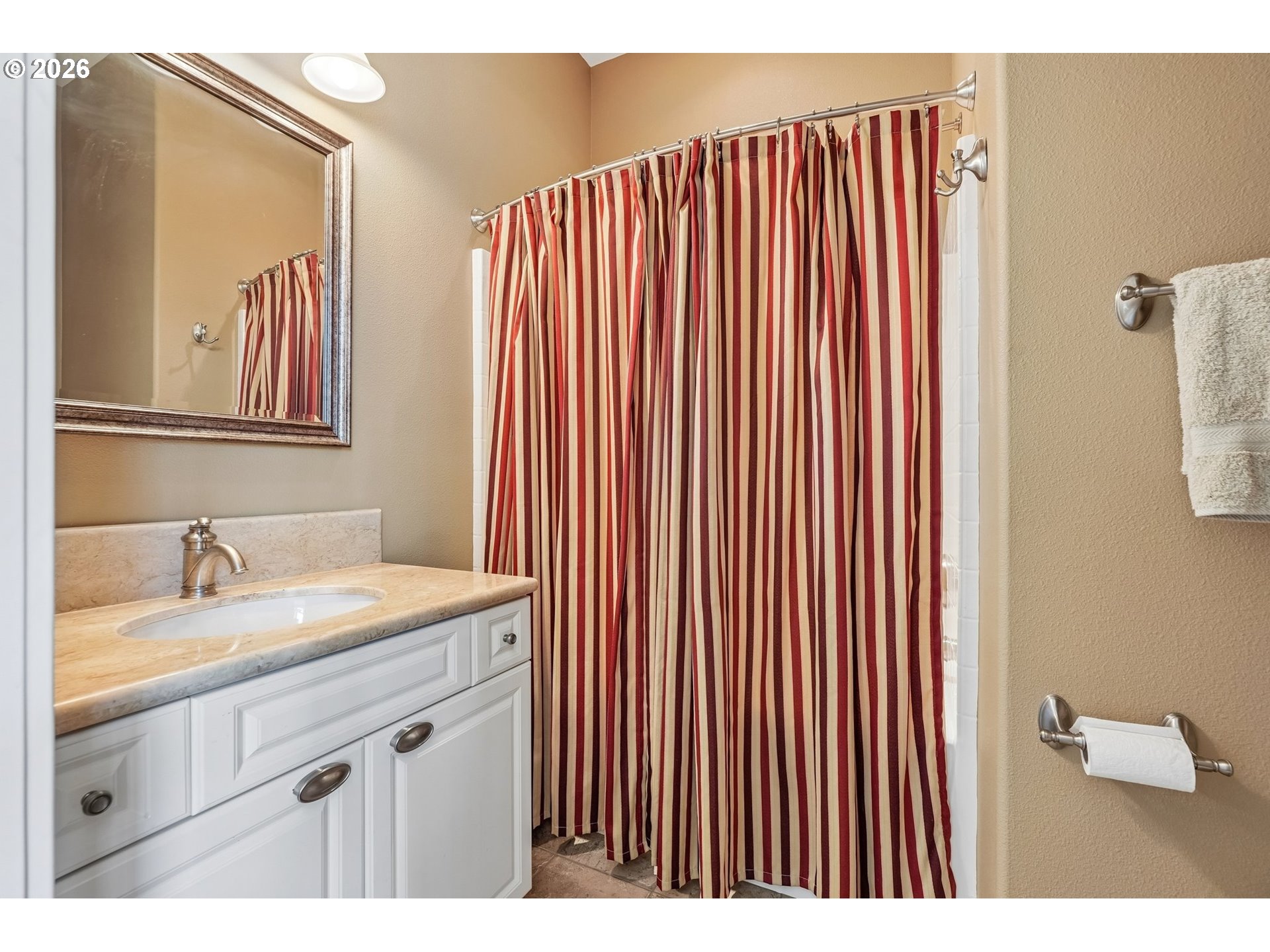 1384 Bayswater Rd Property Photo 18