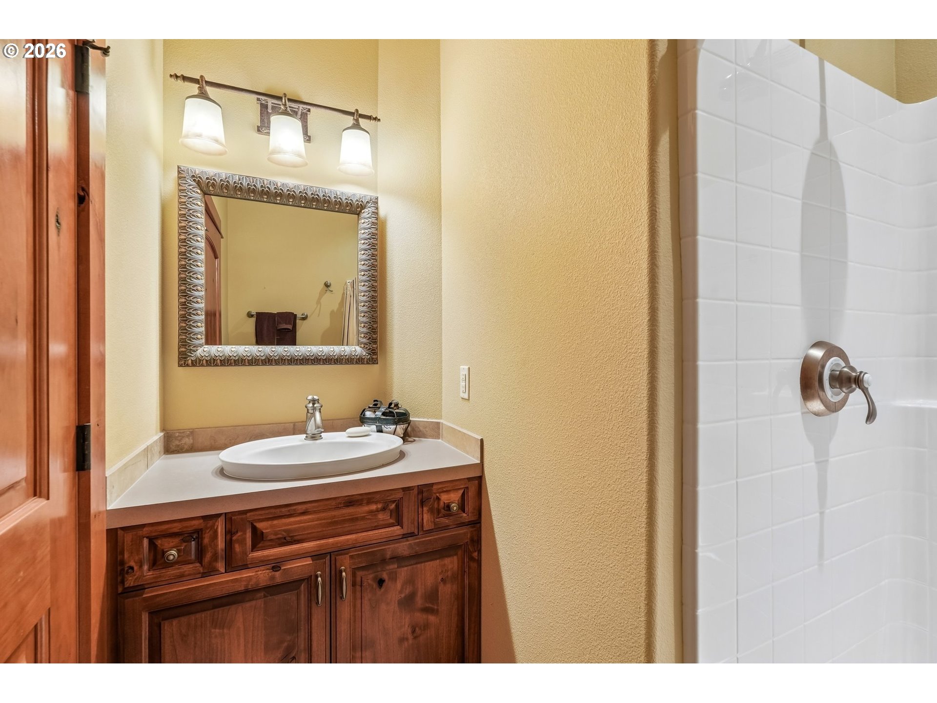 1384 Bayswater Rd Property Photo 27