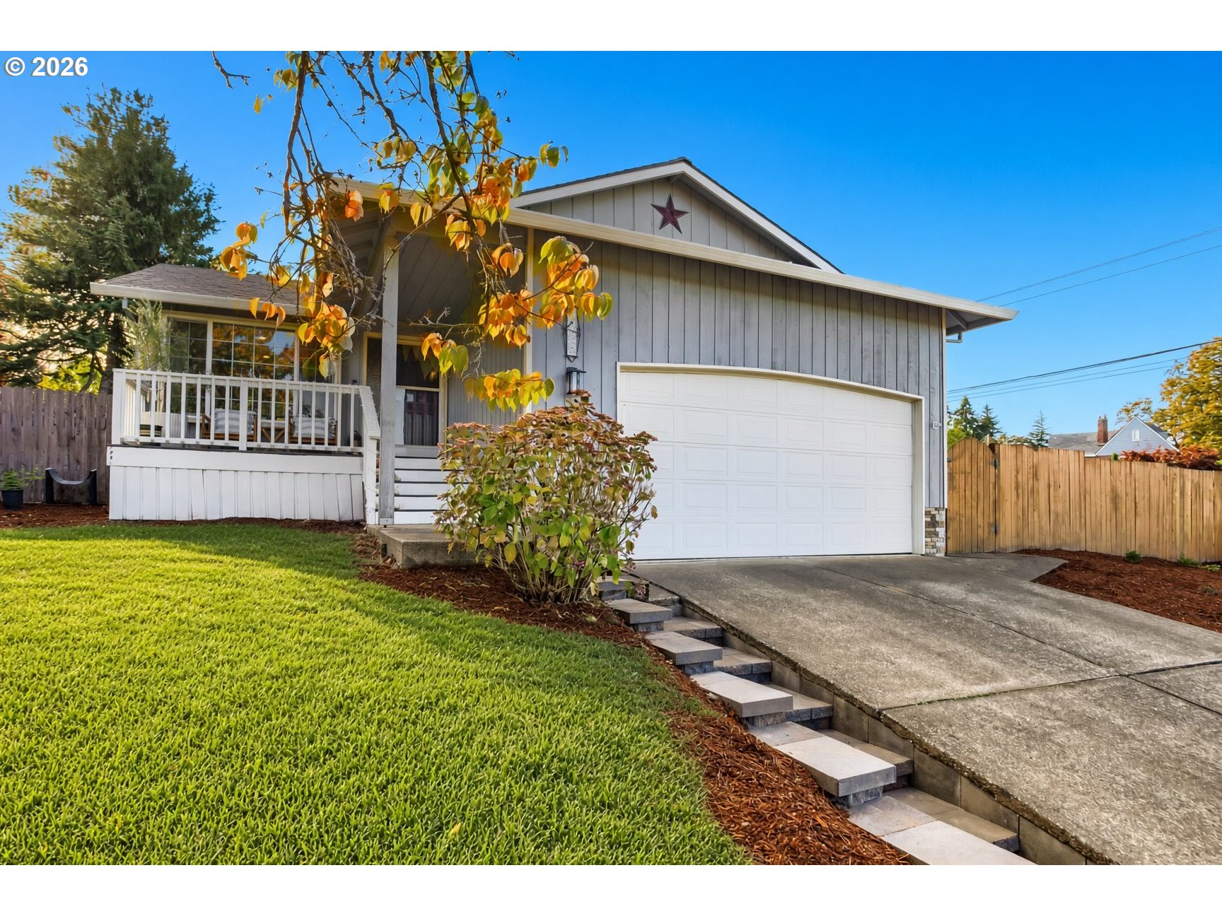 14825 Se Harmon Ct Property Photo 2