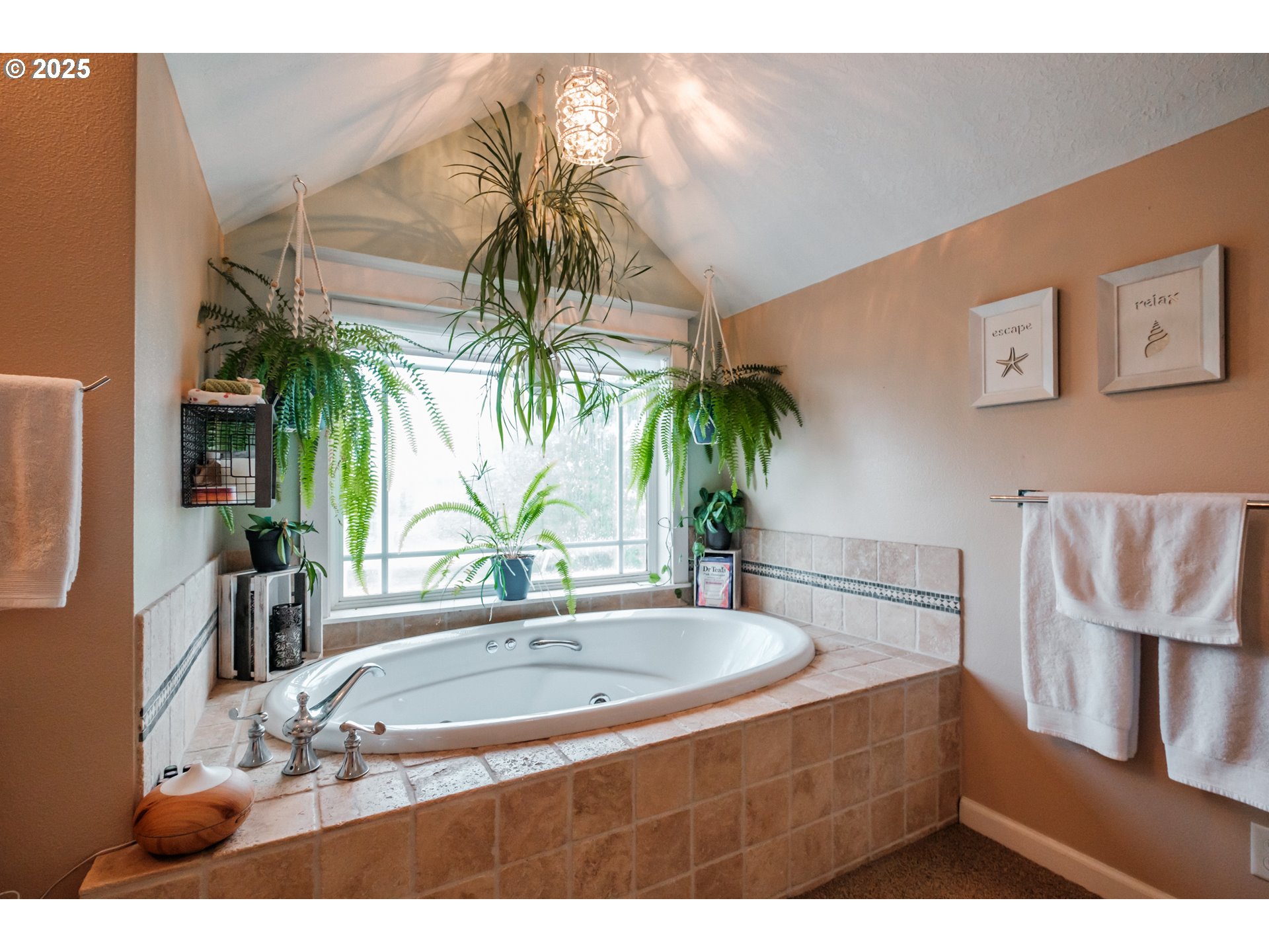 7873 Parker Ln Property Photo 8
