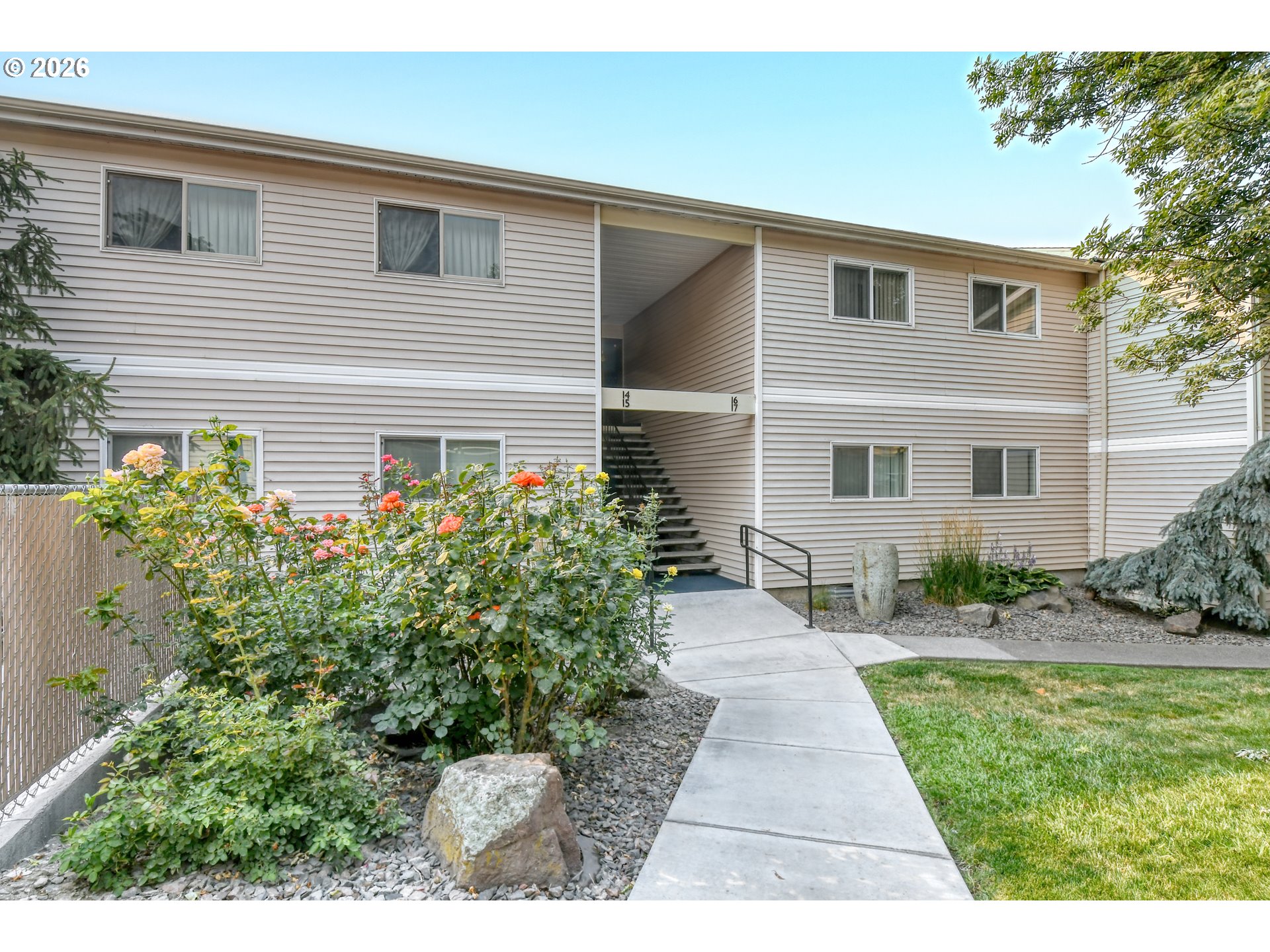 1900 NW CARDEN AVE 16 Property Photo 1