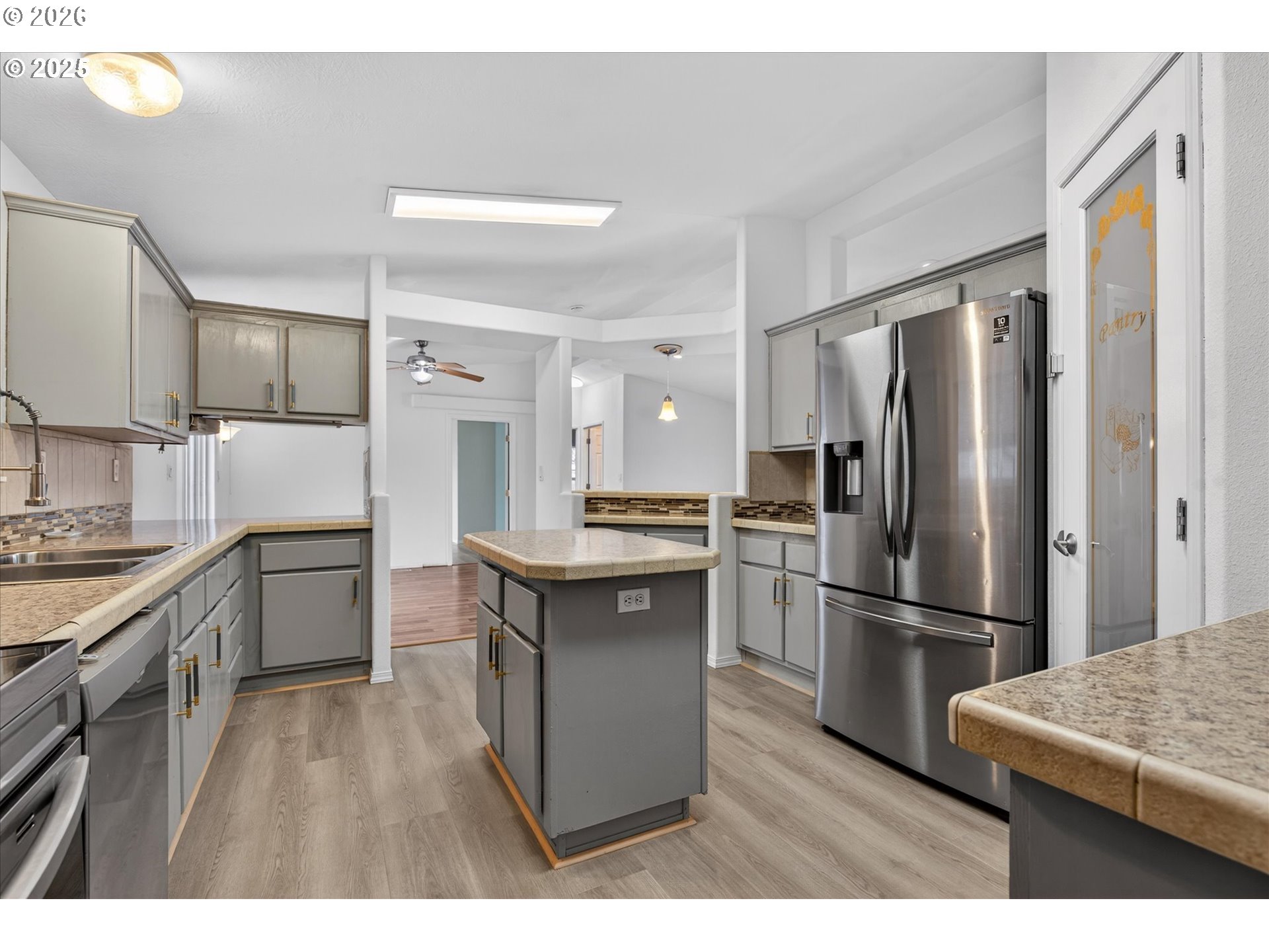 1680 Plum St Property Photo 8