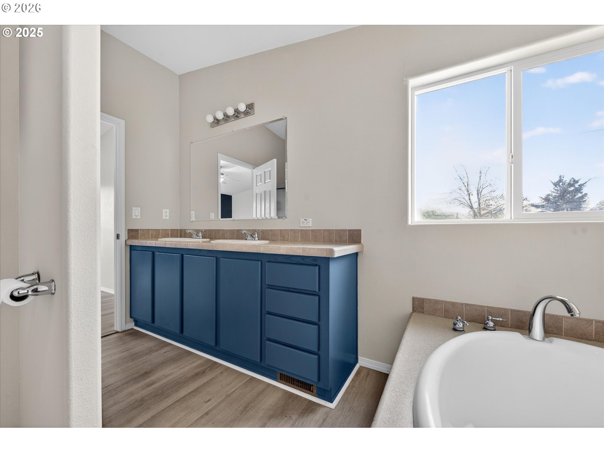 1680 Plum St Property Photo 24