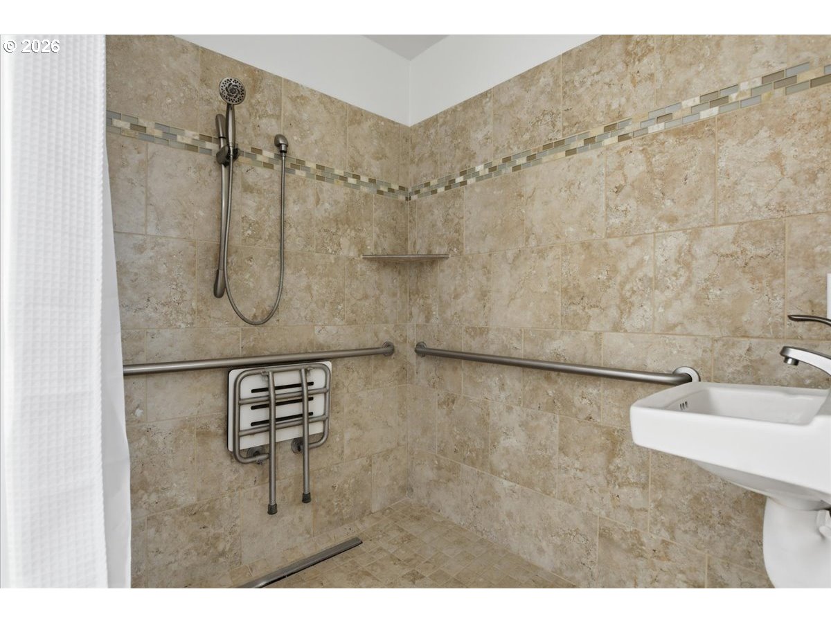6209 Idaho St Property Photo 29