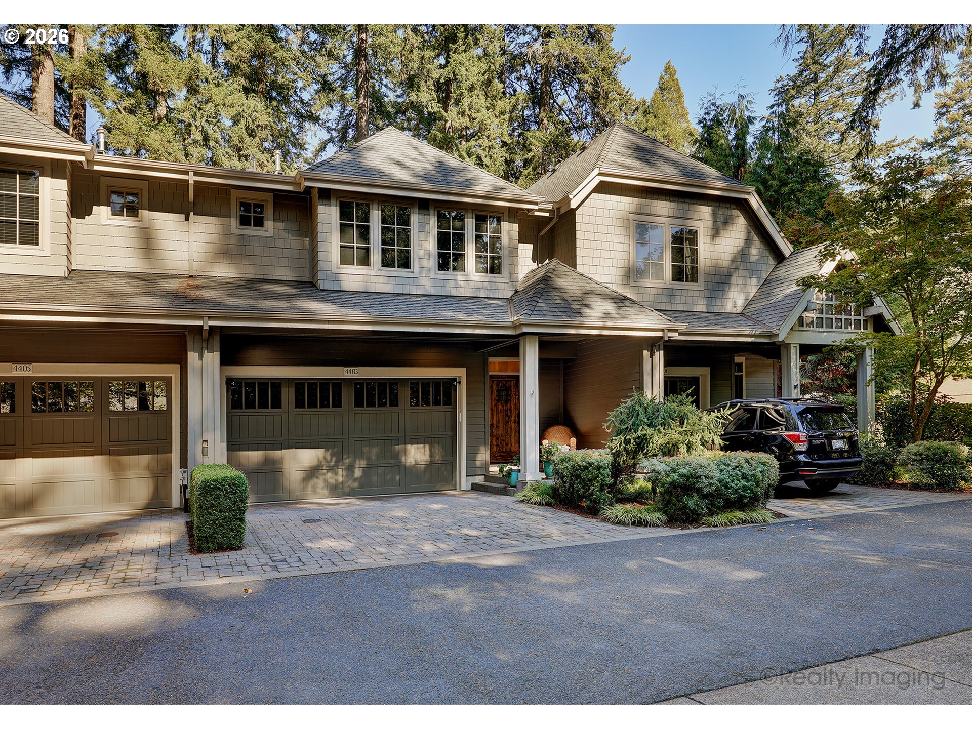 4403 Oakridge Rd Property Photo 1