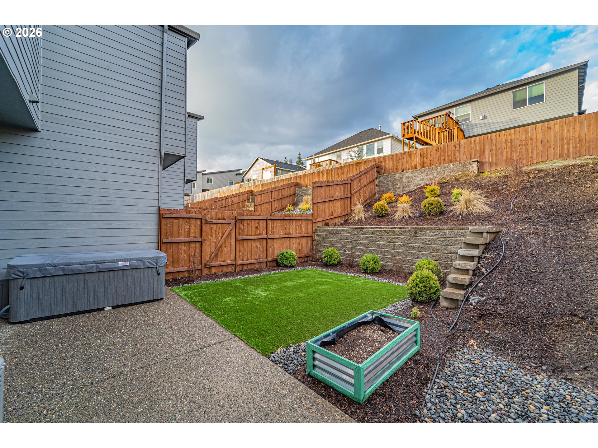 2375 N R St Property Photo 5