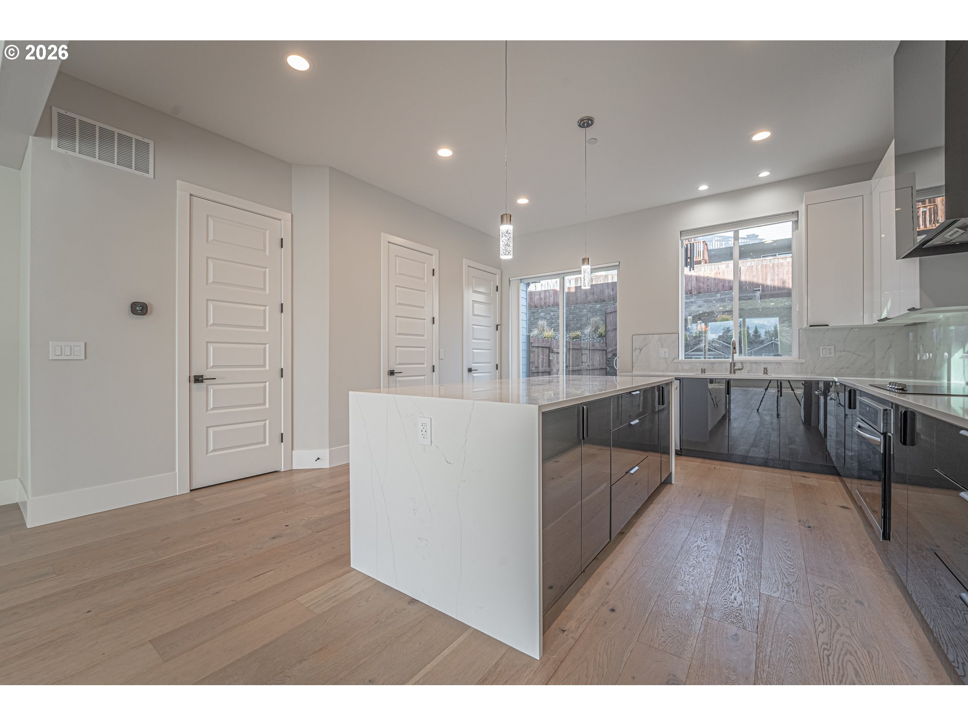 2375 N R St Property Photo 10