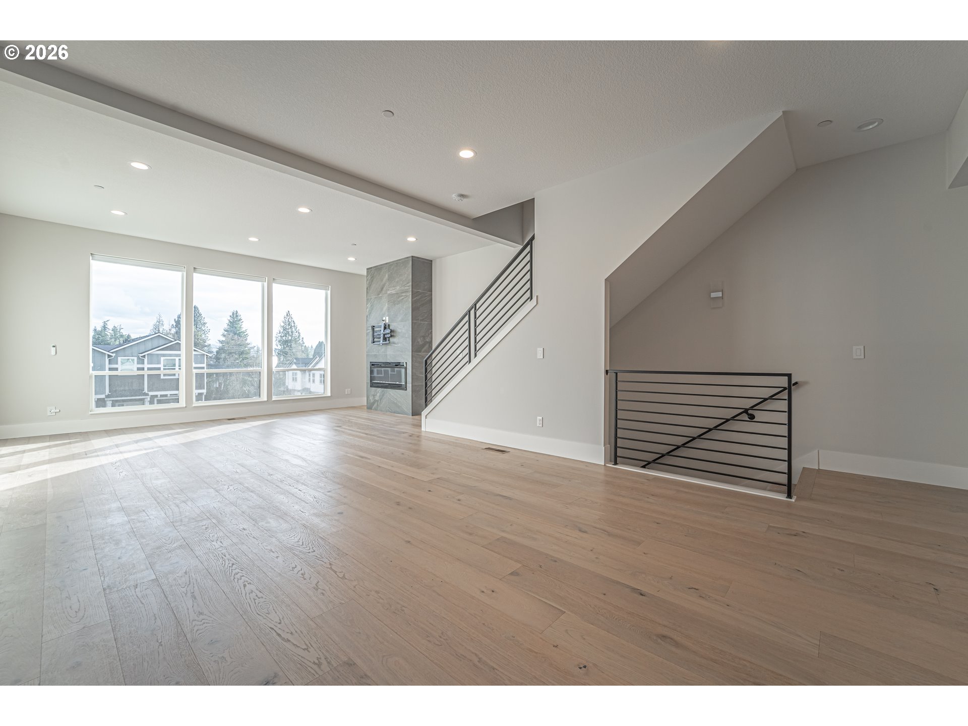 2375 N R St Property Photo 12