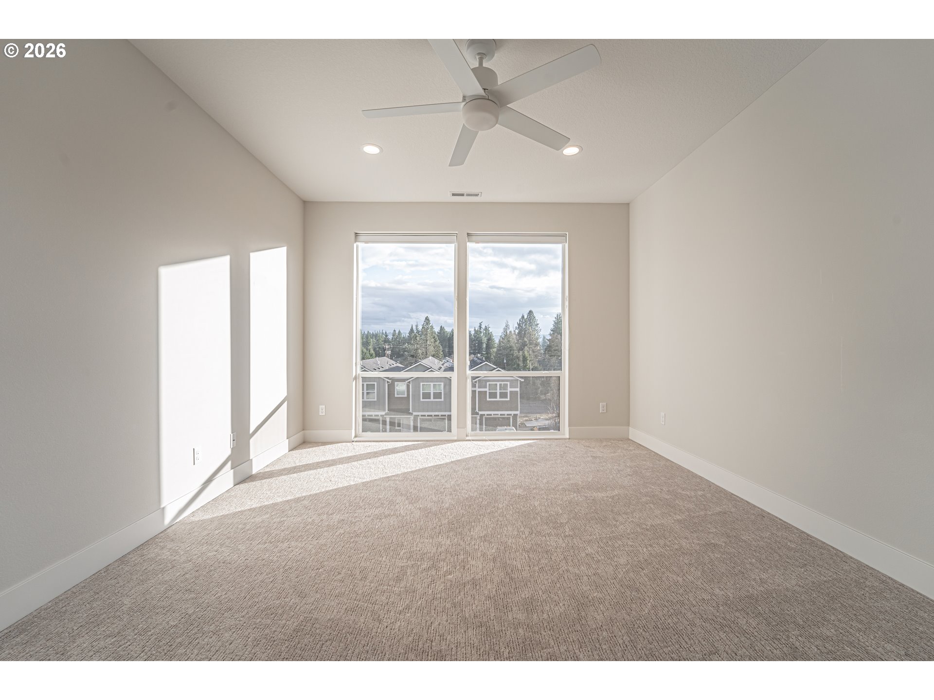 2375 N R St Property Photo 19