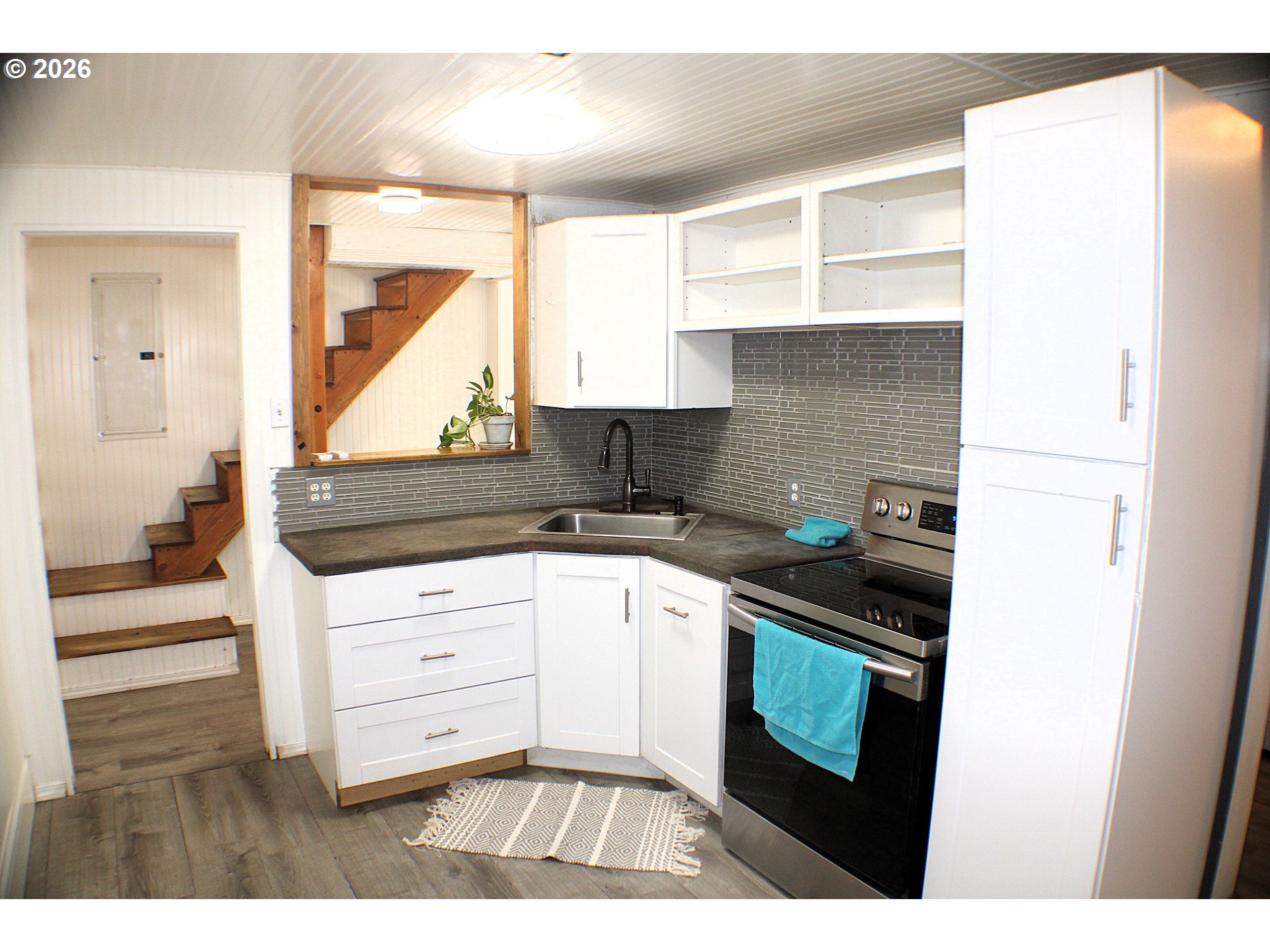 1545 Upper Cow Creek Rd Property Photo 8