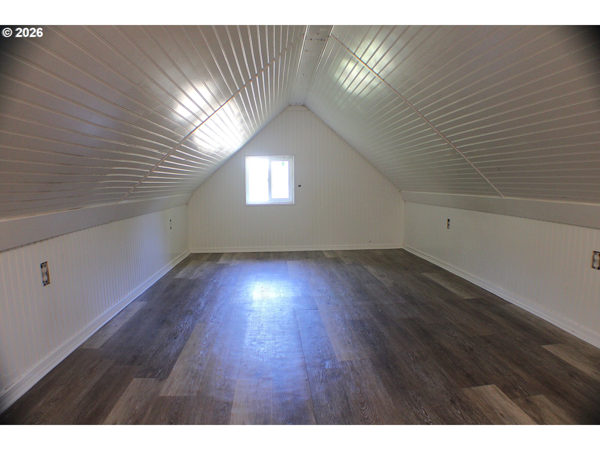 1545 Upper Cow Creek Rd Property Photo 13
