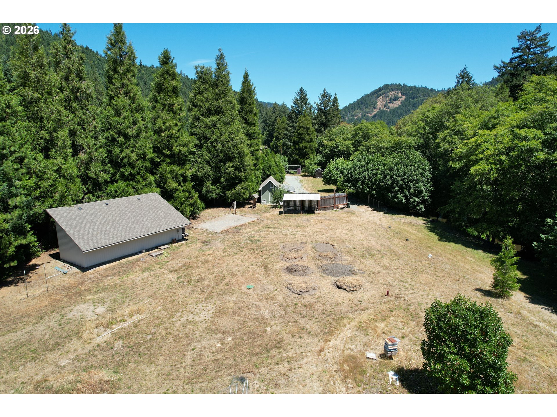 1545 Upper Cow Creek Rd Property Photo 15