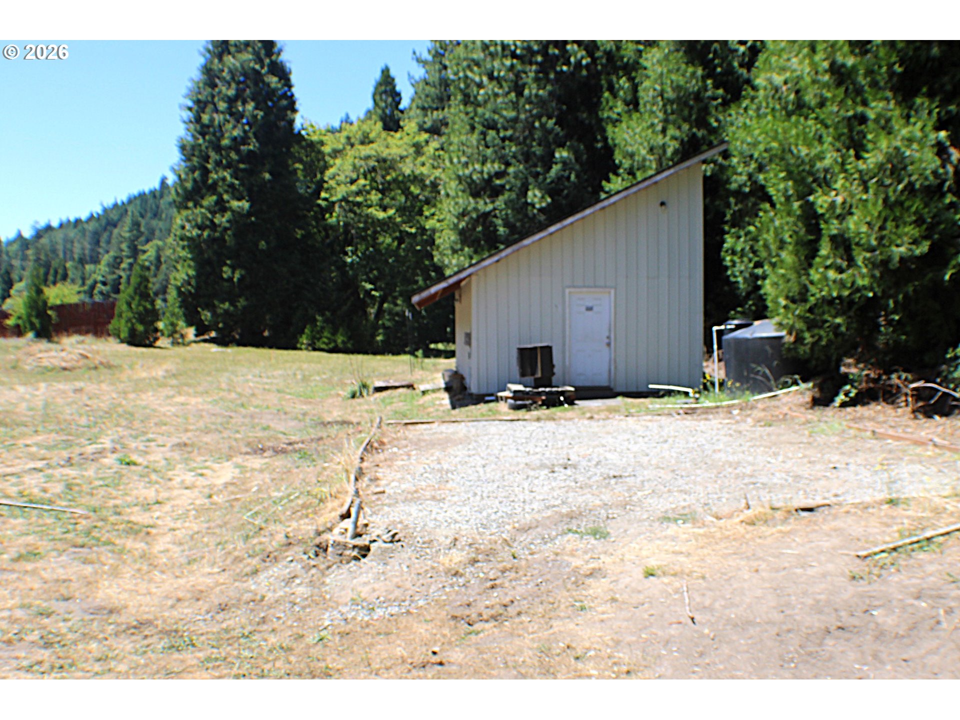 1545 Upper Cow Creek Rd Property Photo 17