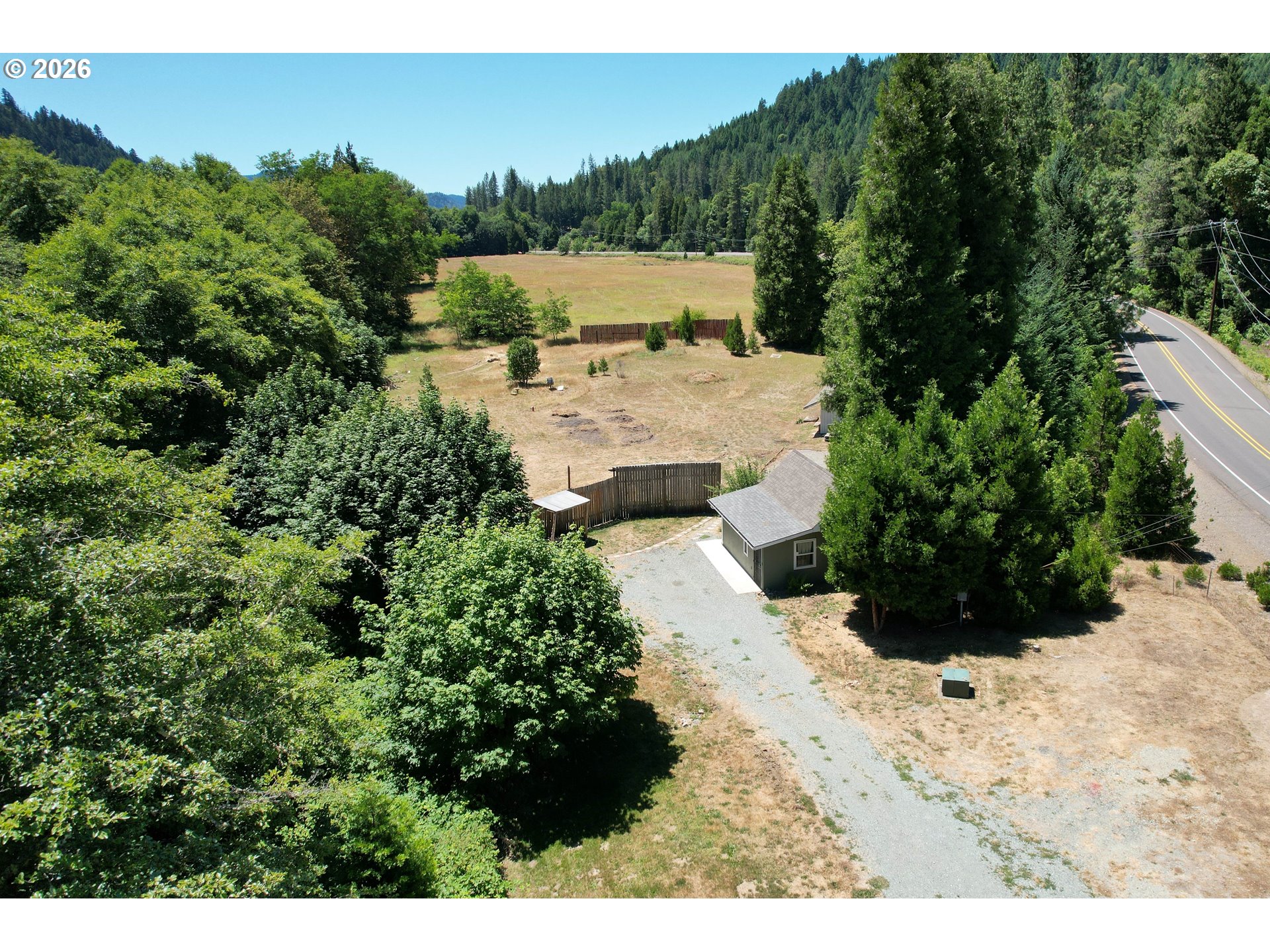 1545 Upper Cow Creek Rd Property Photo 22
