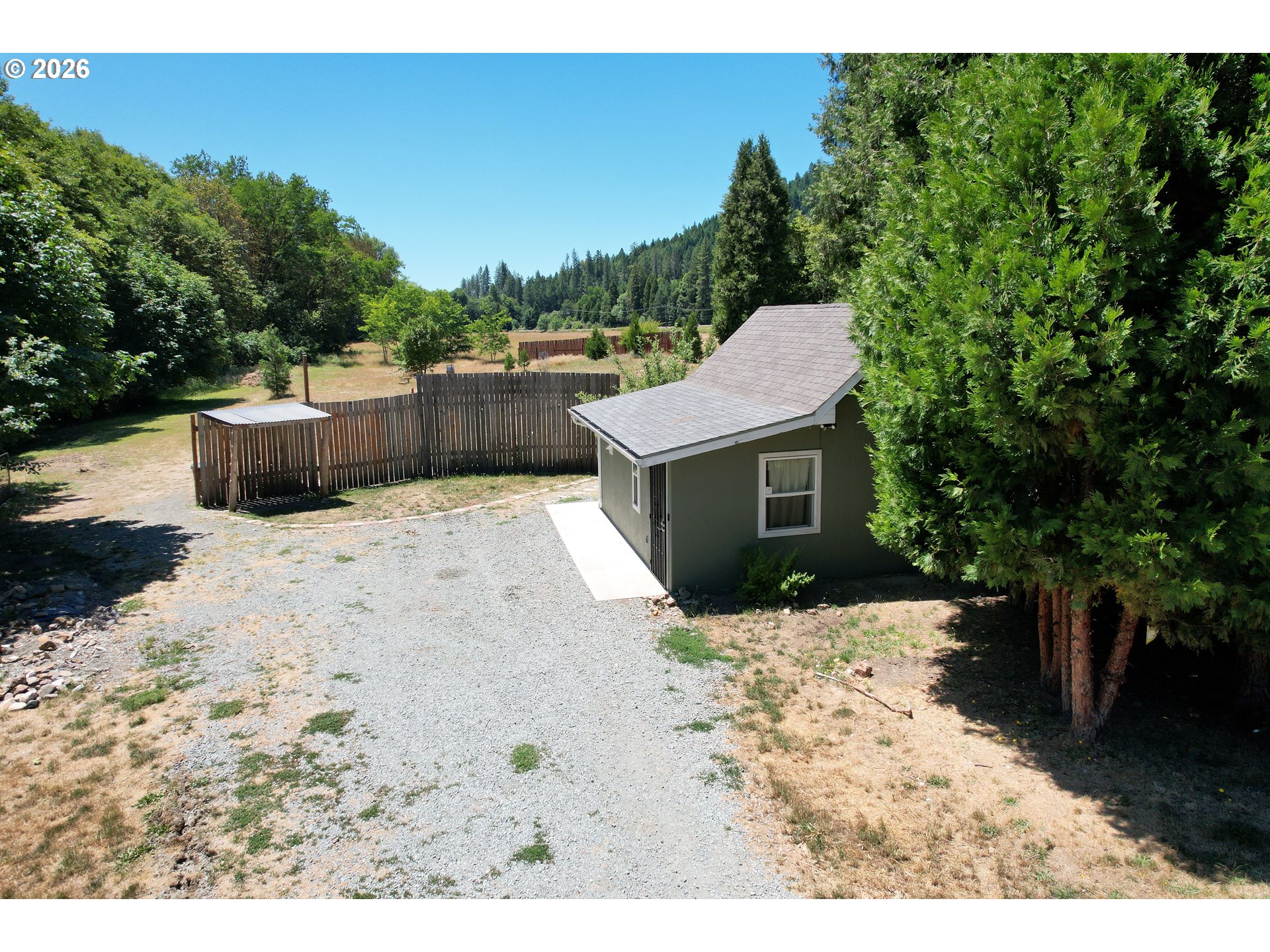 1545 Upper Cow Creek Rd Property Photo 25