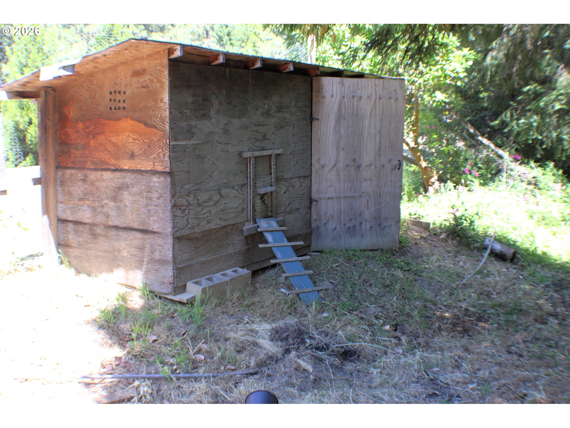 1545 Upper Cow Creek Rd Property Photo 28