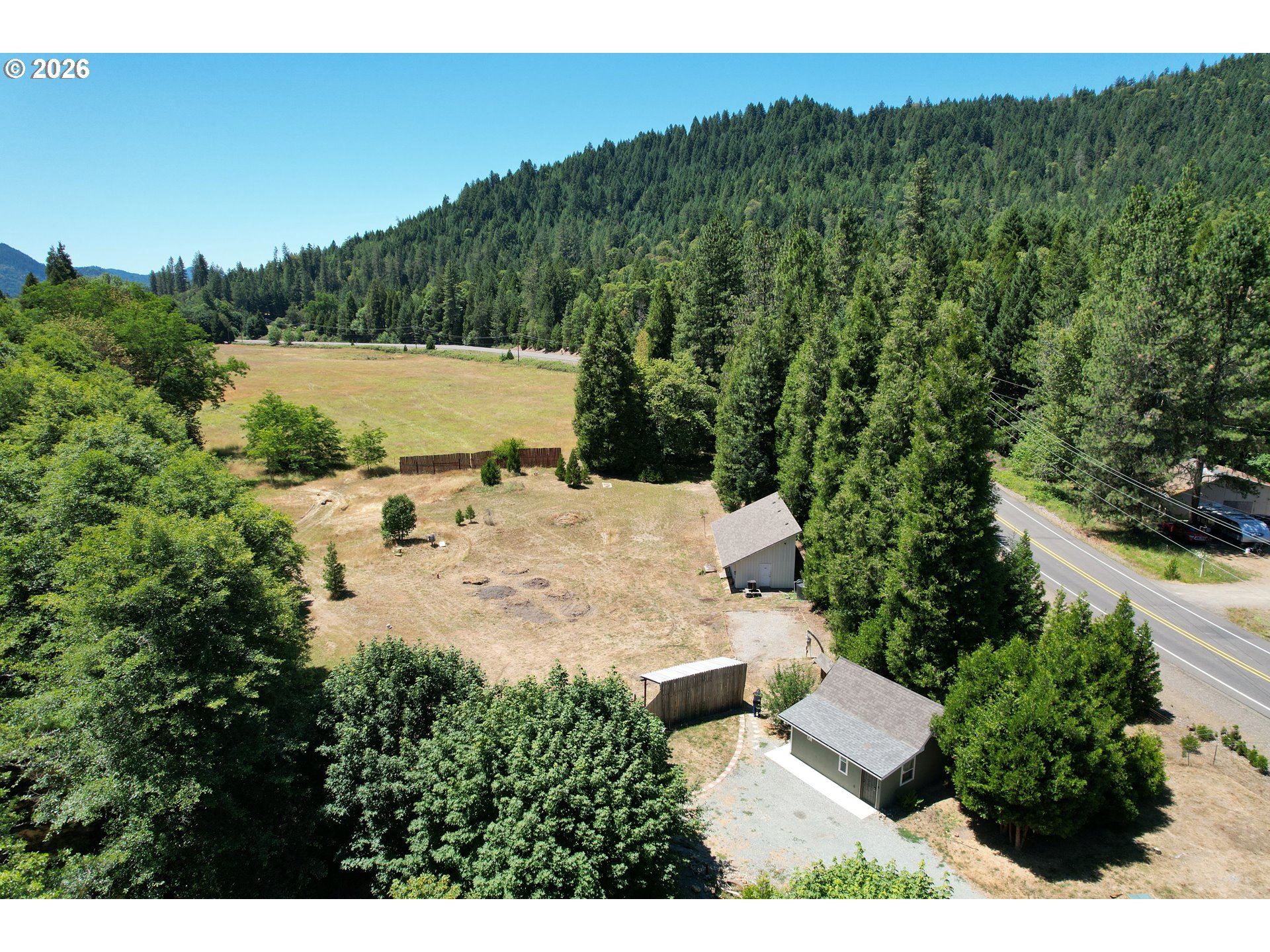 1545 Upper Cow Creek Rd Property Photo 31