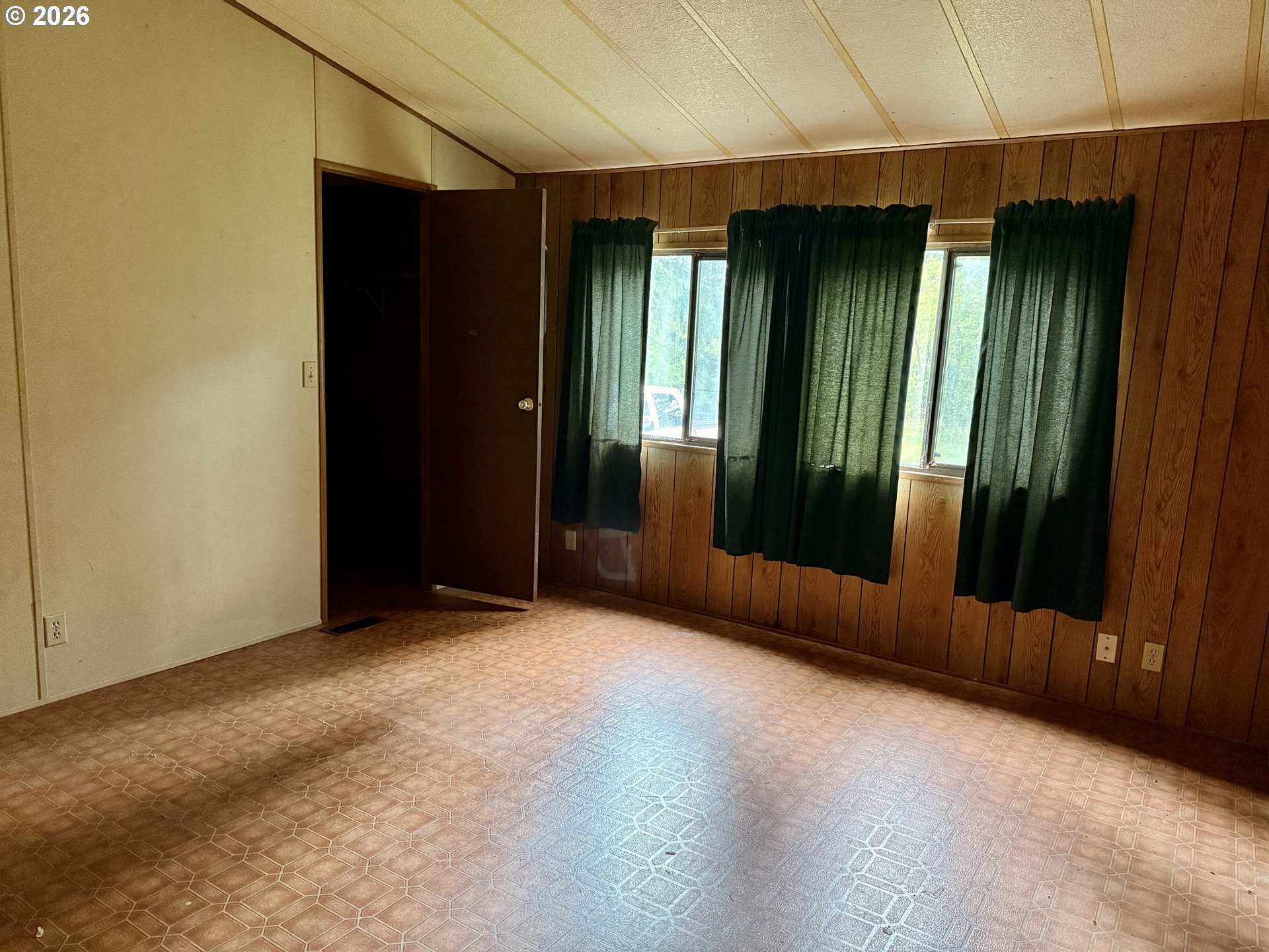 13095 S New Era Rd Property Photo 6