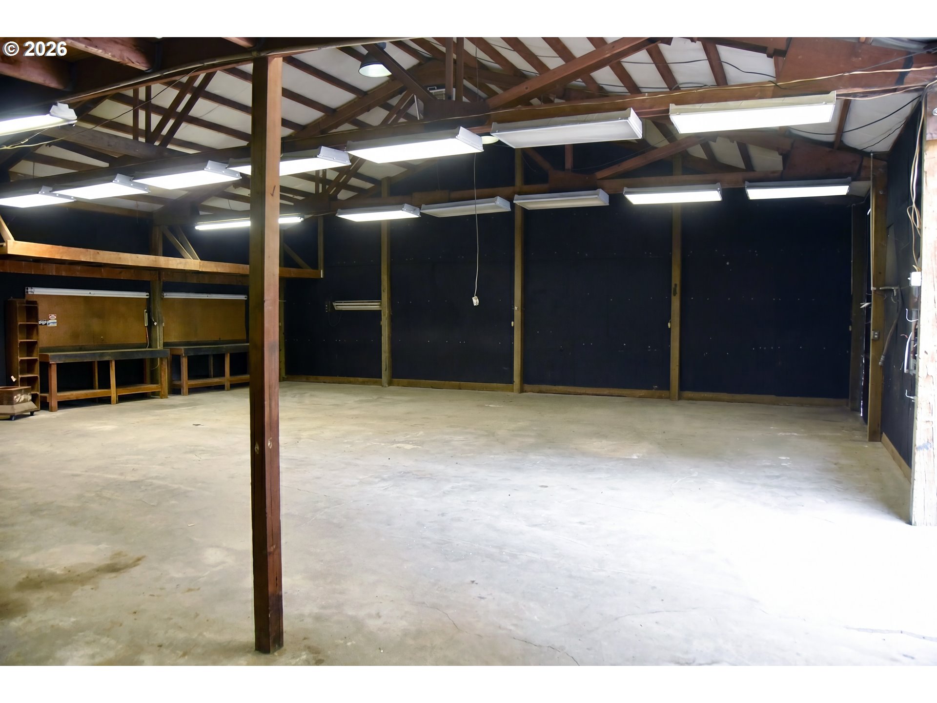 21090 Nw Dairy Creek Rd Property Photo 12