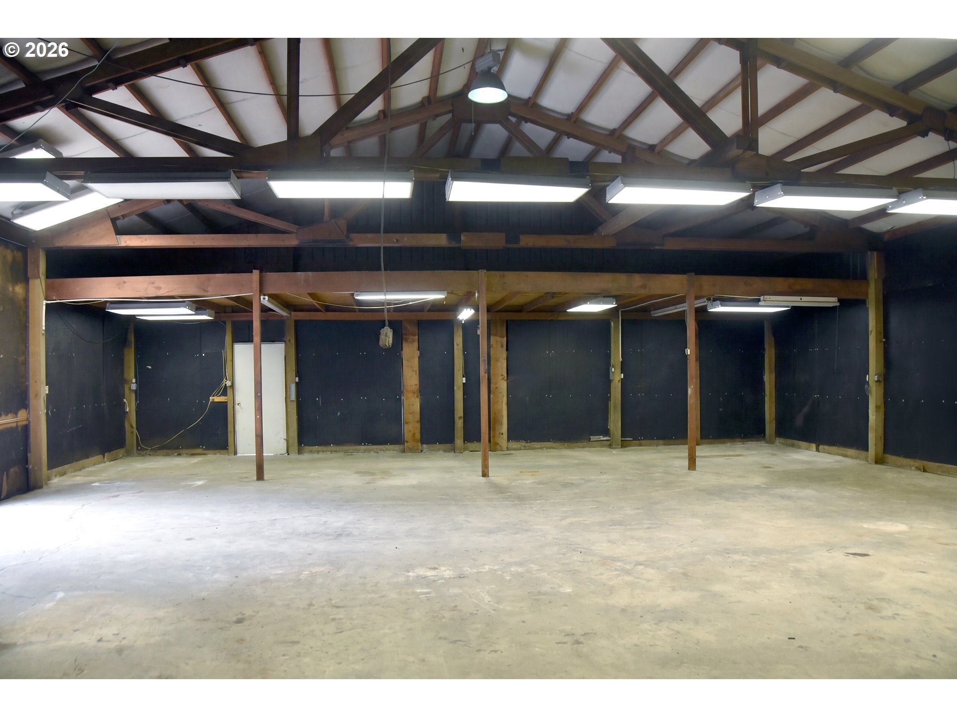 21090 Nw Dairy Creek Rd Property Photo 14