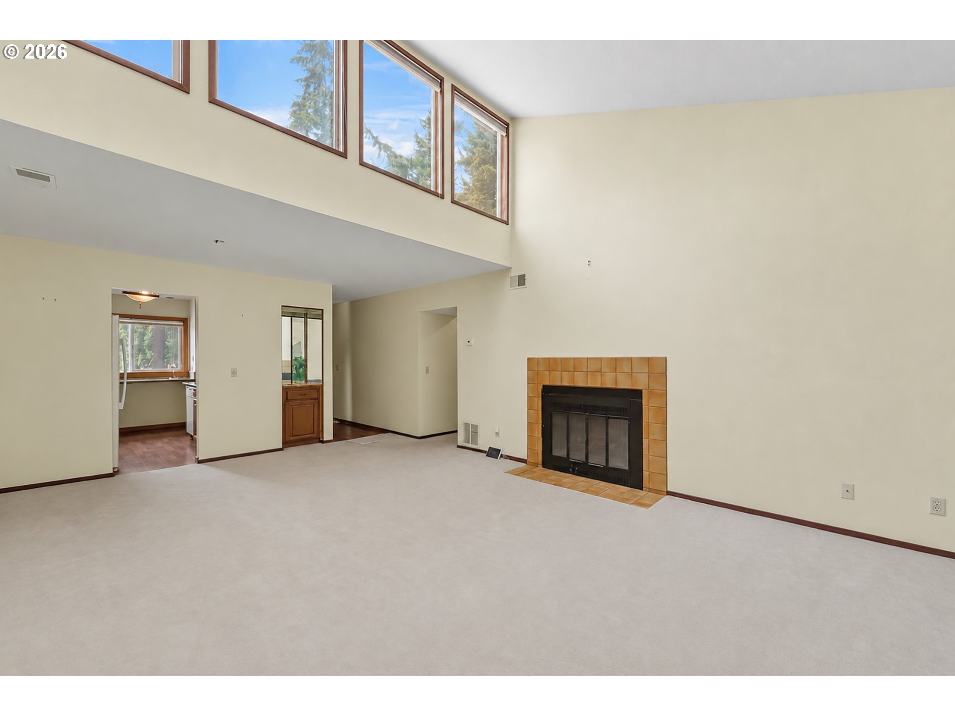7577 N Edgewater Ave Property Photo 10