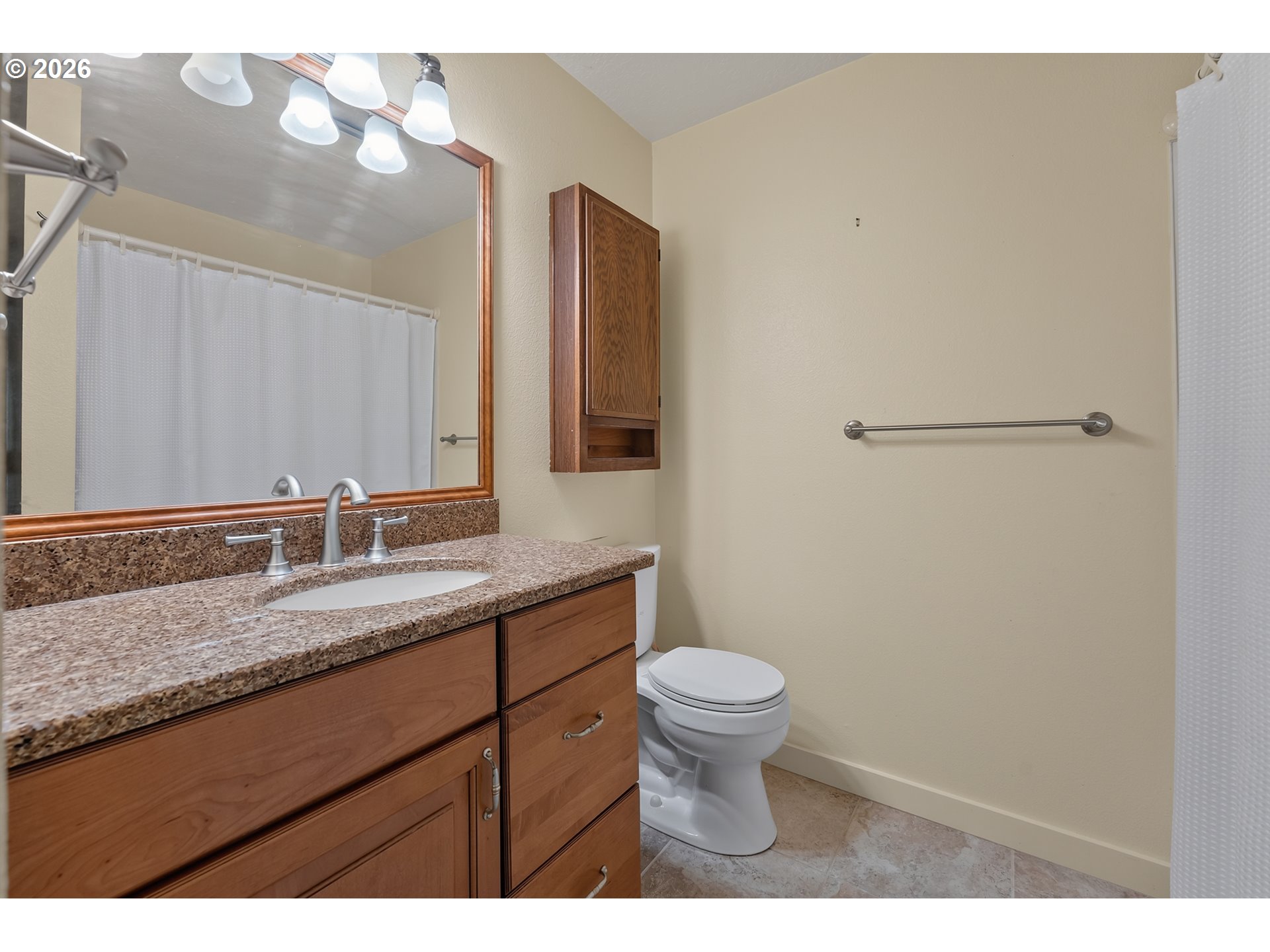 7577 N Edgewater Ave Property Photo 25