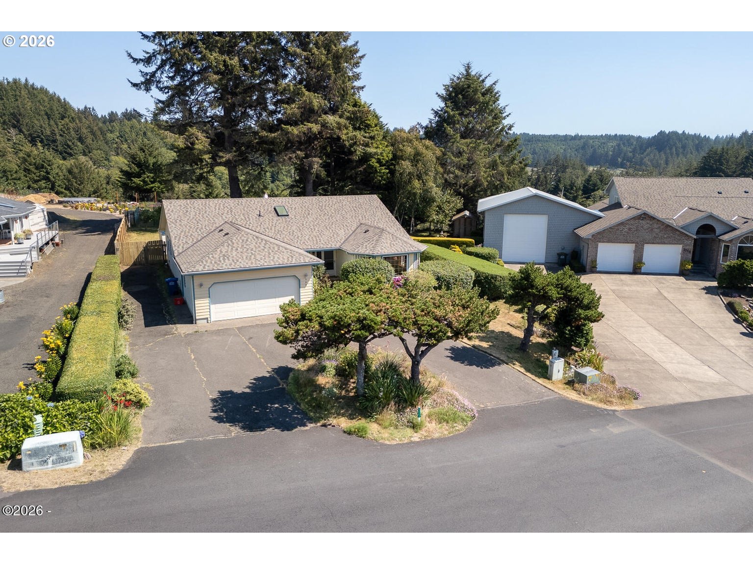 989 Nw Estate Dr Property Photo 1