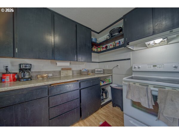 2125 Elm Ave Property Photo 7
