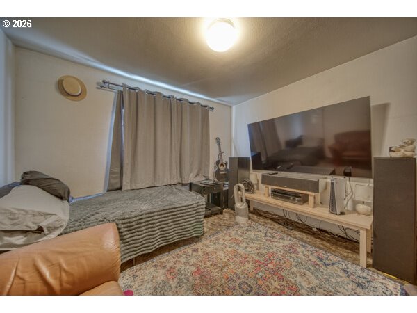 2125 Elm Ave Property Photo 12