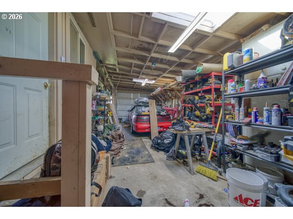 2125 Elm Ave Property Photo 17