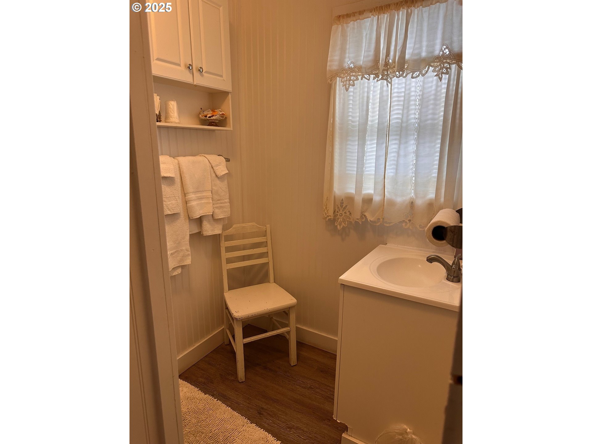 104 E Main St Property Photo 14