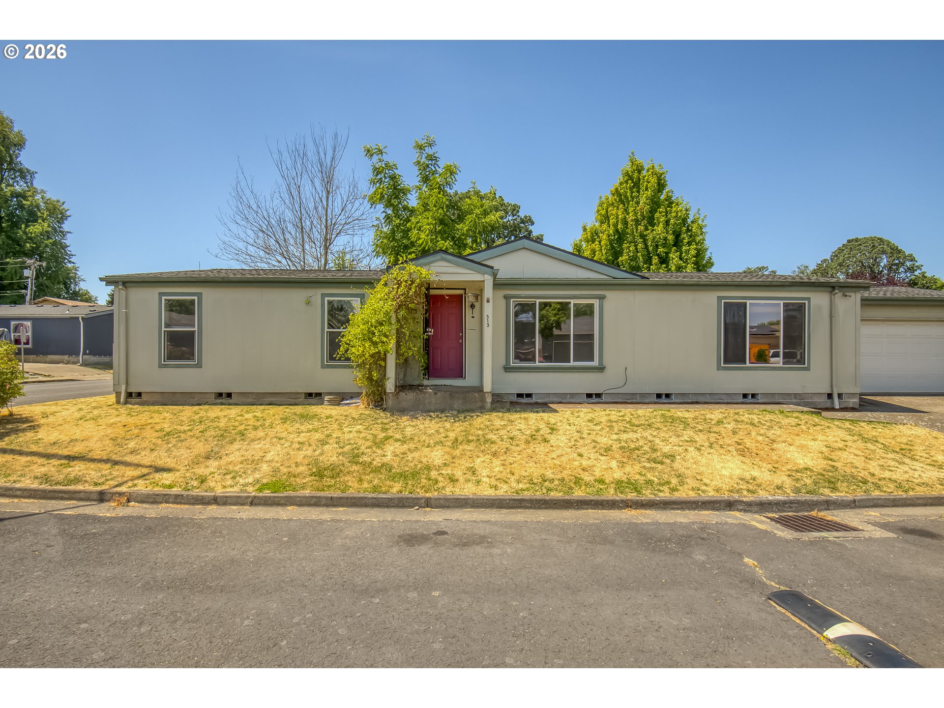 513 Madsen Loop Property Photo 1