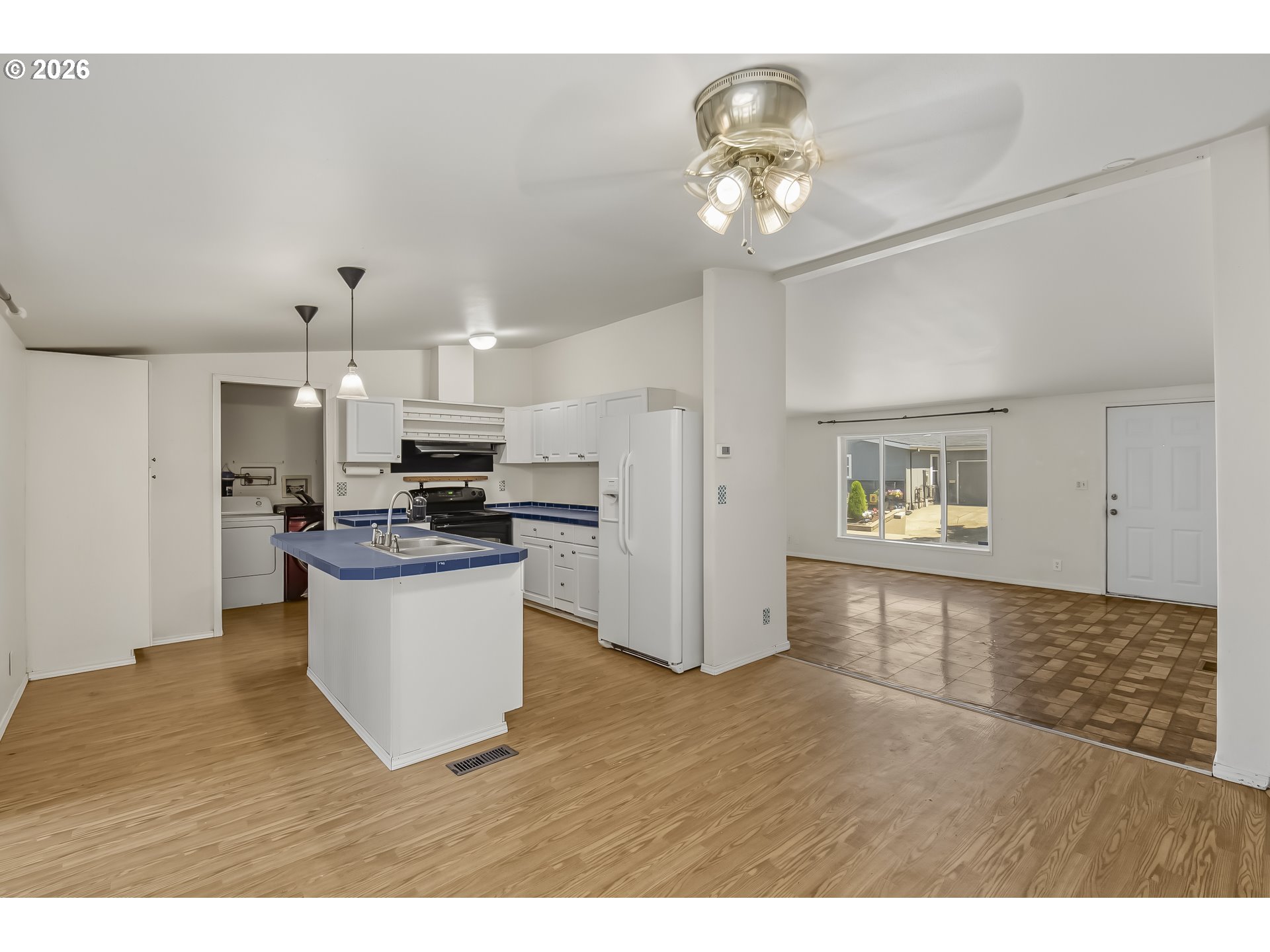 513 Madsen Loop Property Photo 9