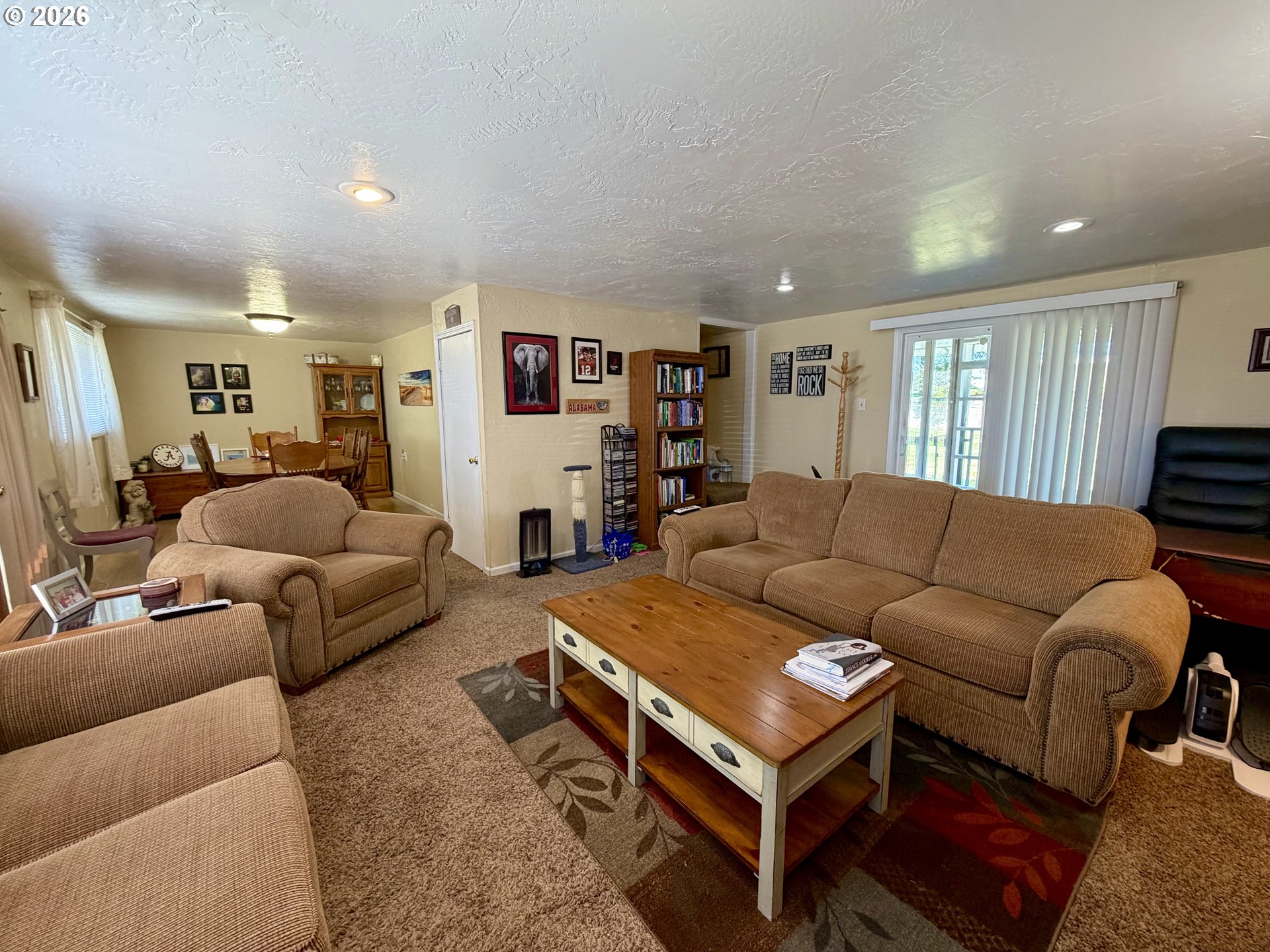 964 Michigan Ave Property Photo 6