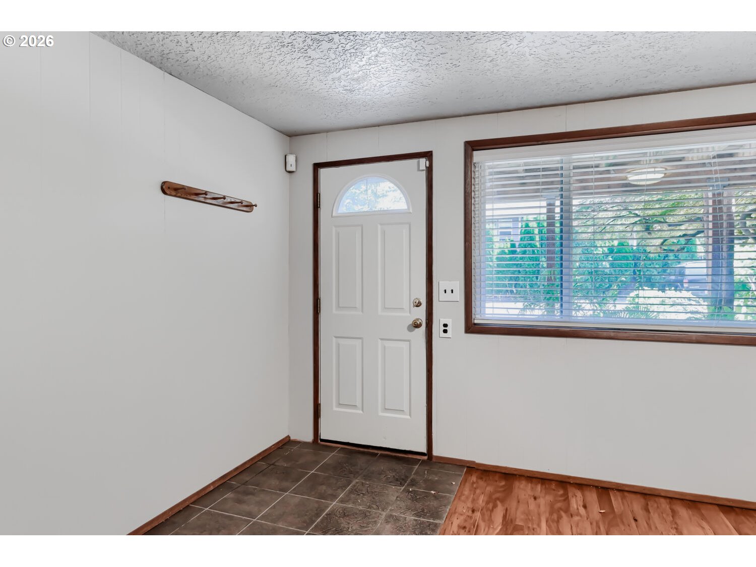 170 Ne Kane Dr Property Photo 5