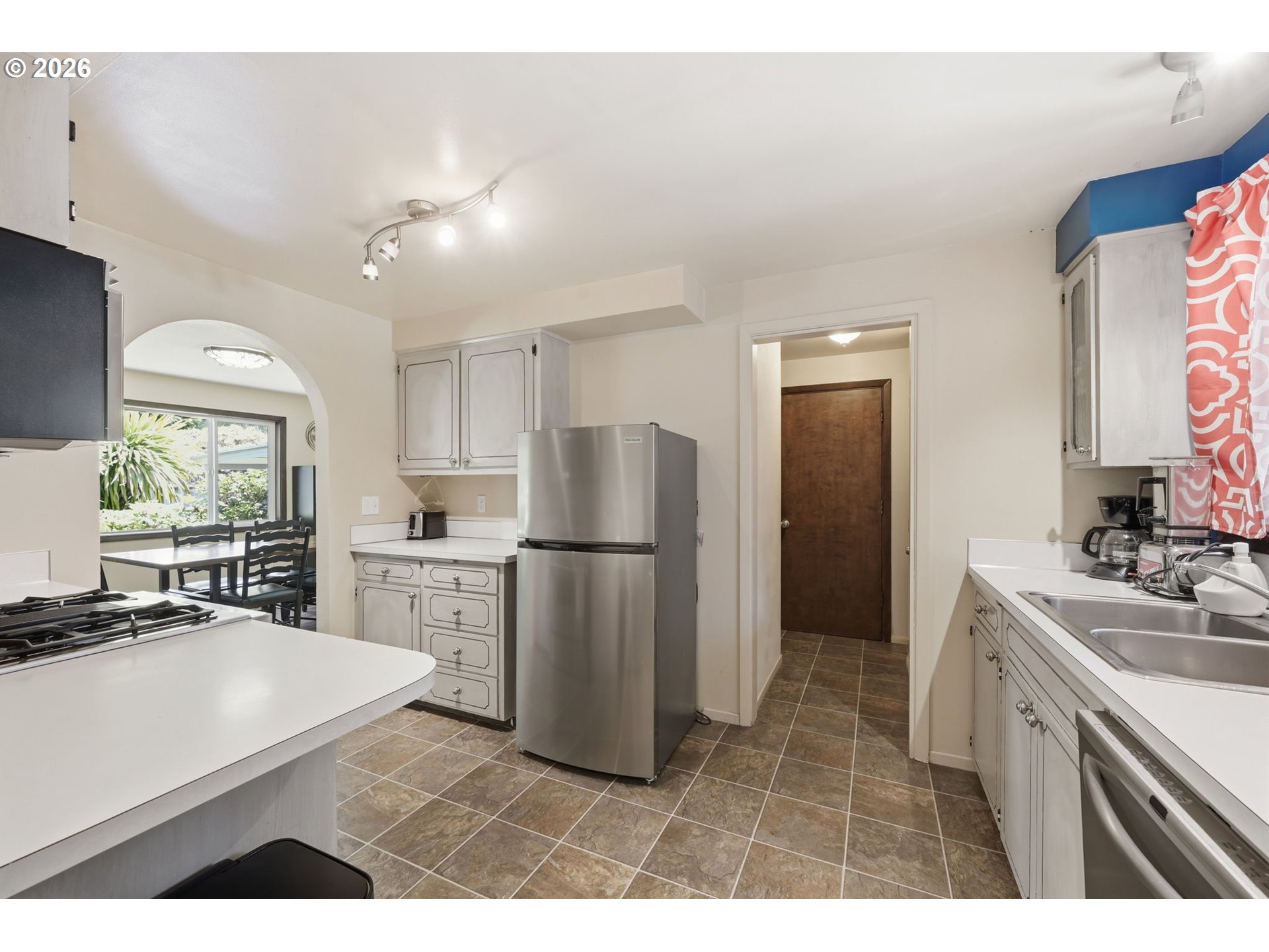1665 Adkins St Property Photo 16