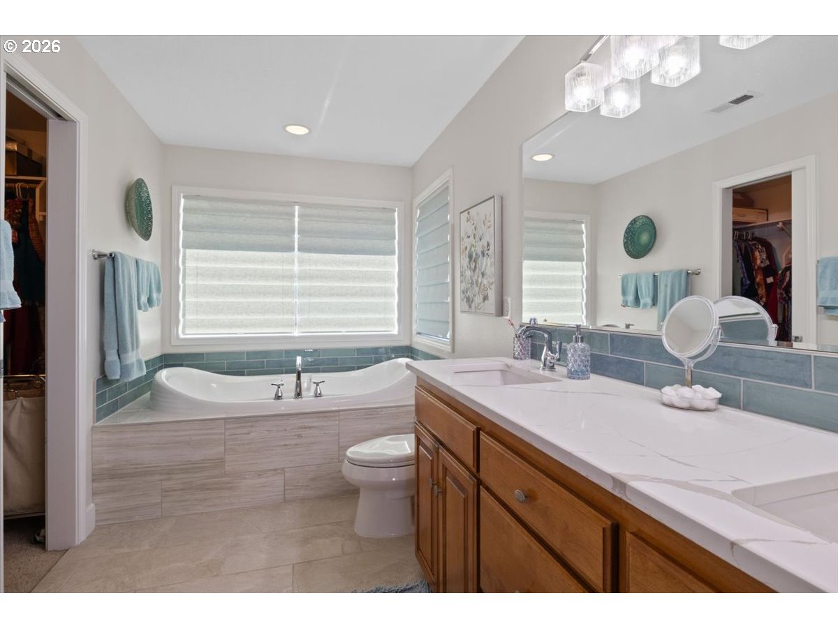 1824 Nw Olivia Cir Property Photo 38