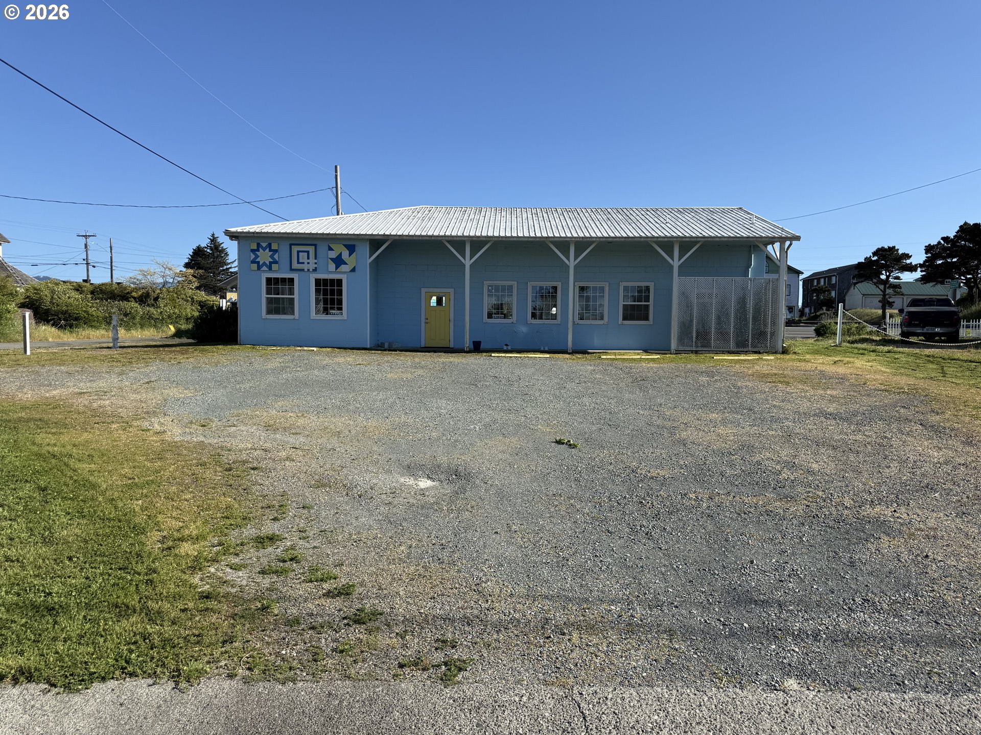 335 7TH ST Property Photo 1