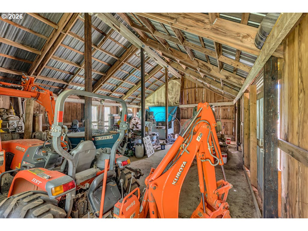 2182 Kueffler Rd Property Photo 27