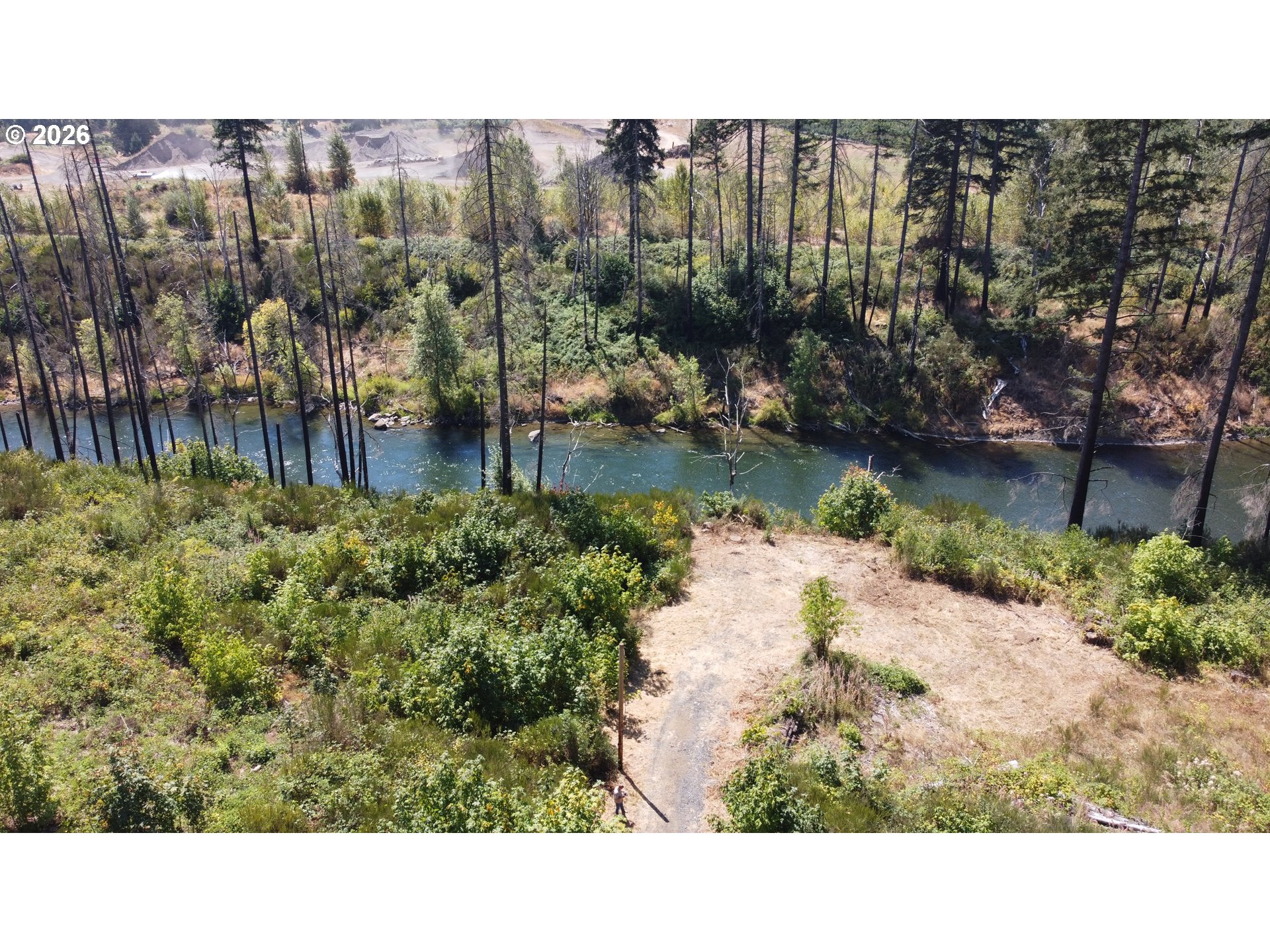 25812 Dewitt Ln Property Photo 6