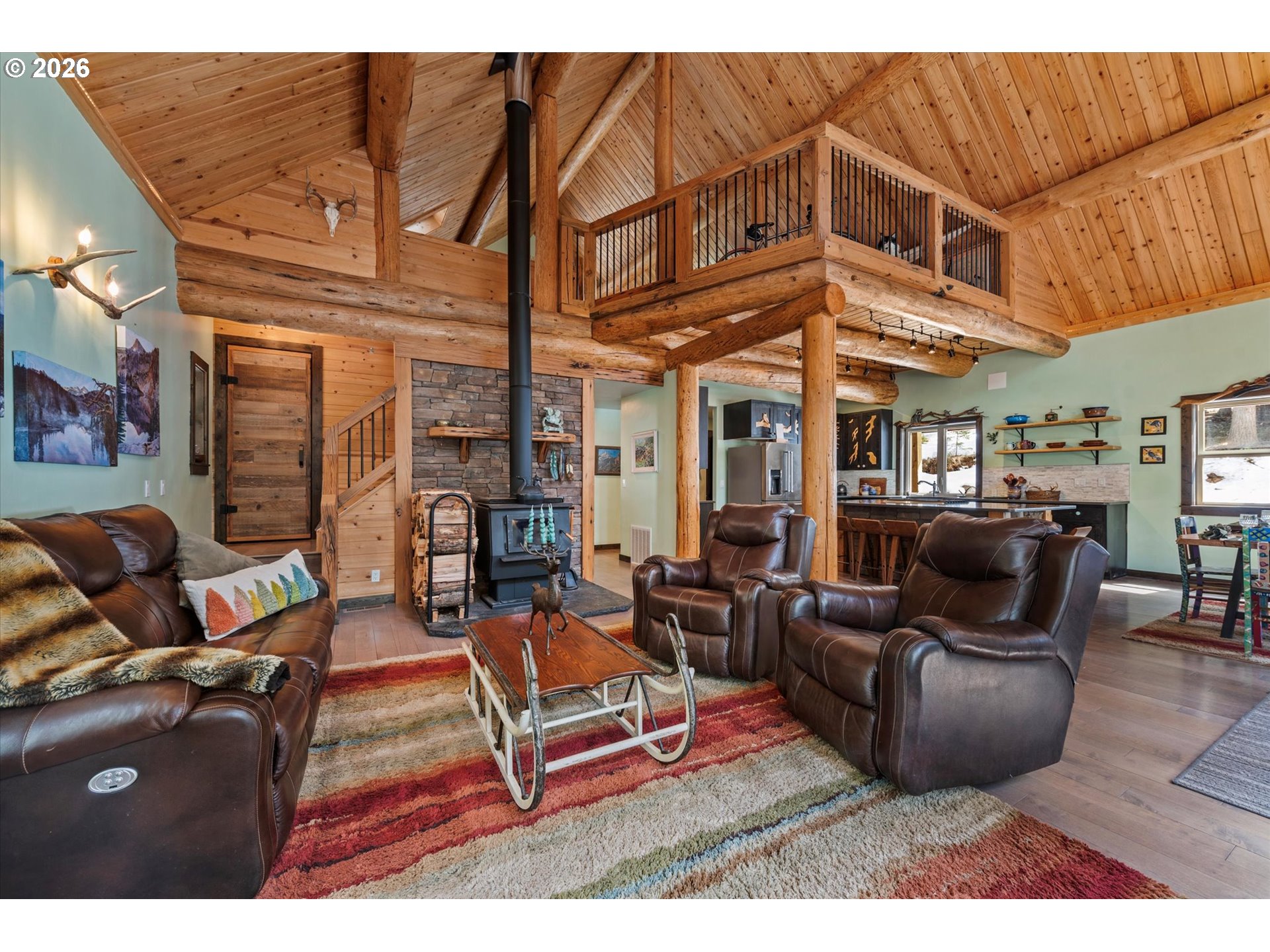 60989 Old Ski Run Rd Property Photo 4
