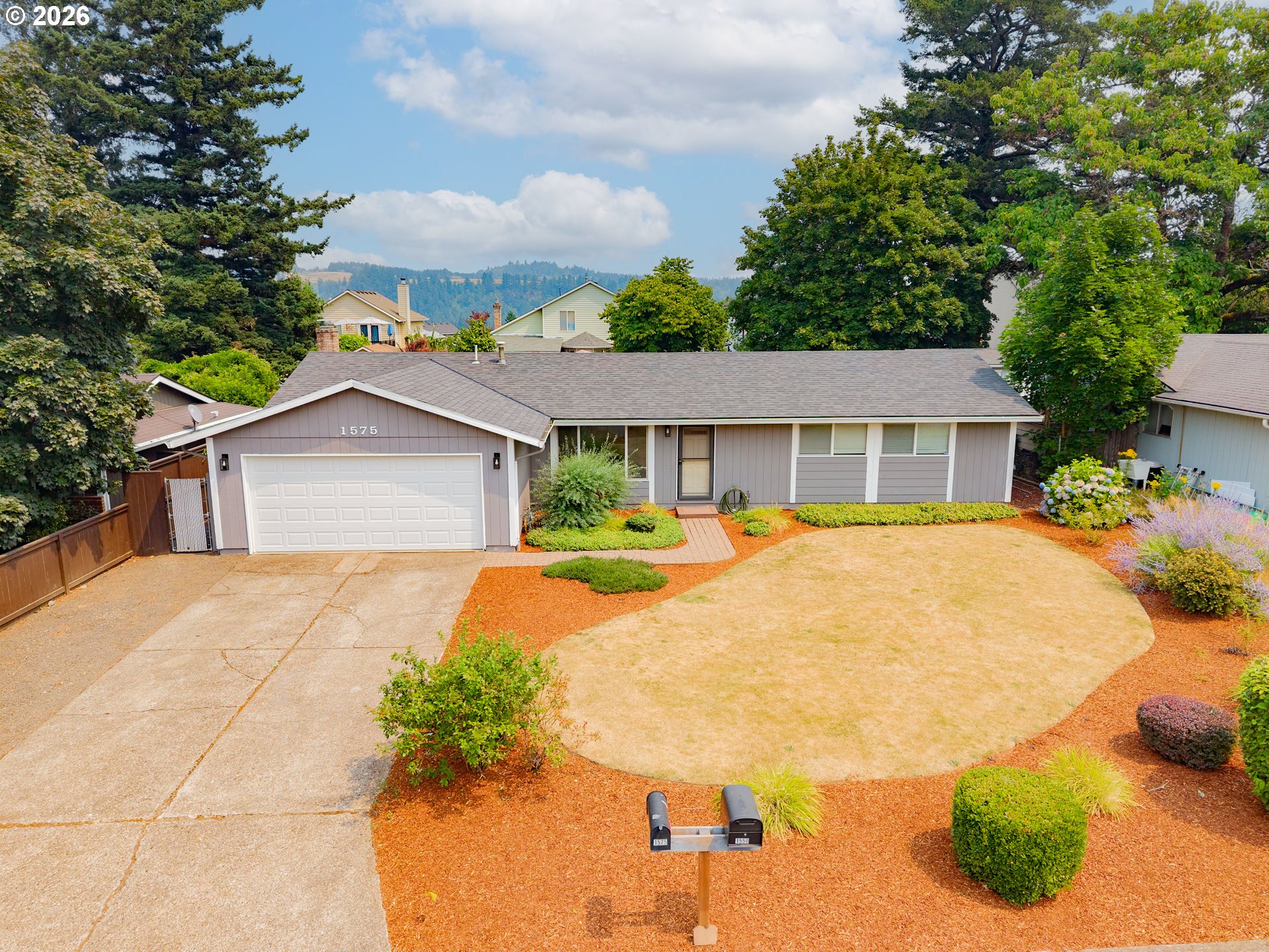 1575 Sw Kings Byway Property Photo 1