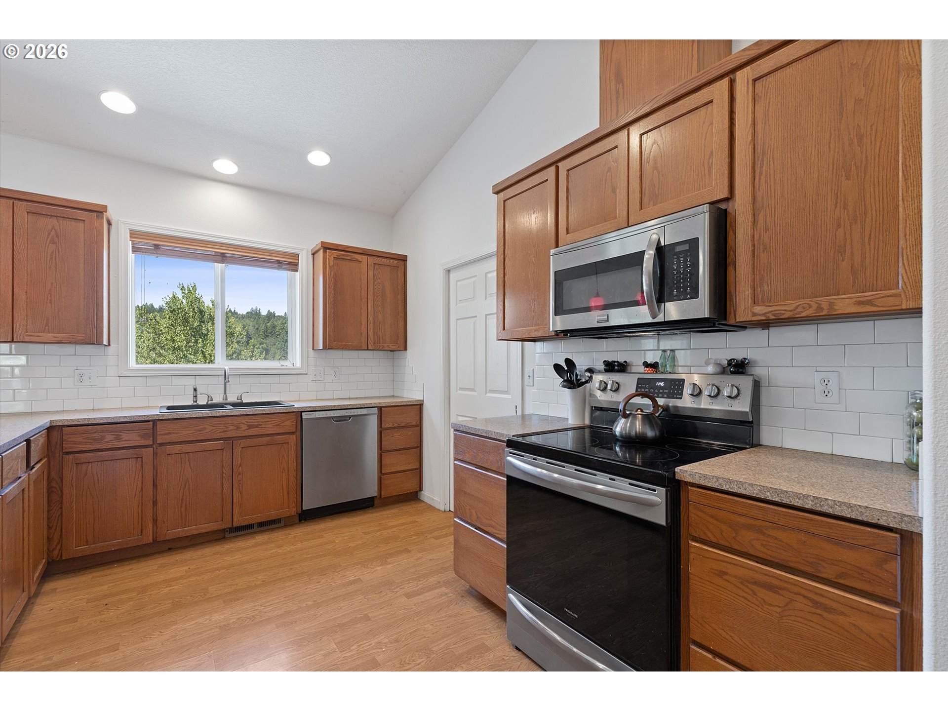 23455 Ne Spring Hill Rd Property Photo 16