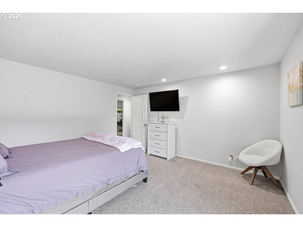 1348 Keller St Property Photo 16